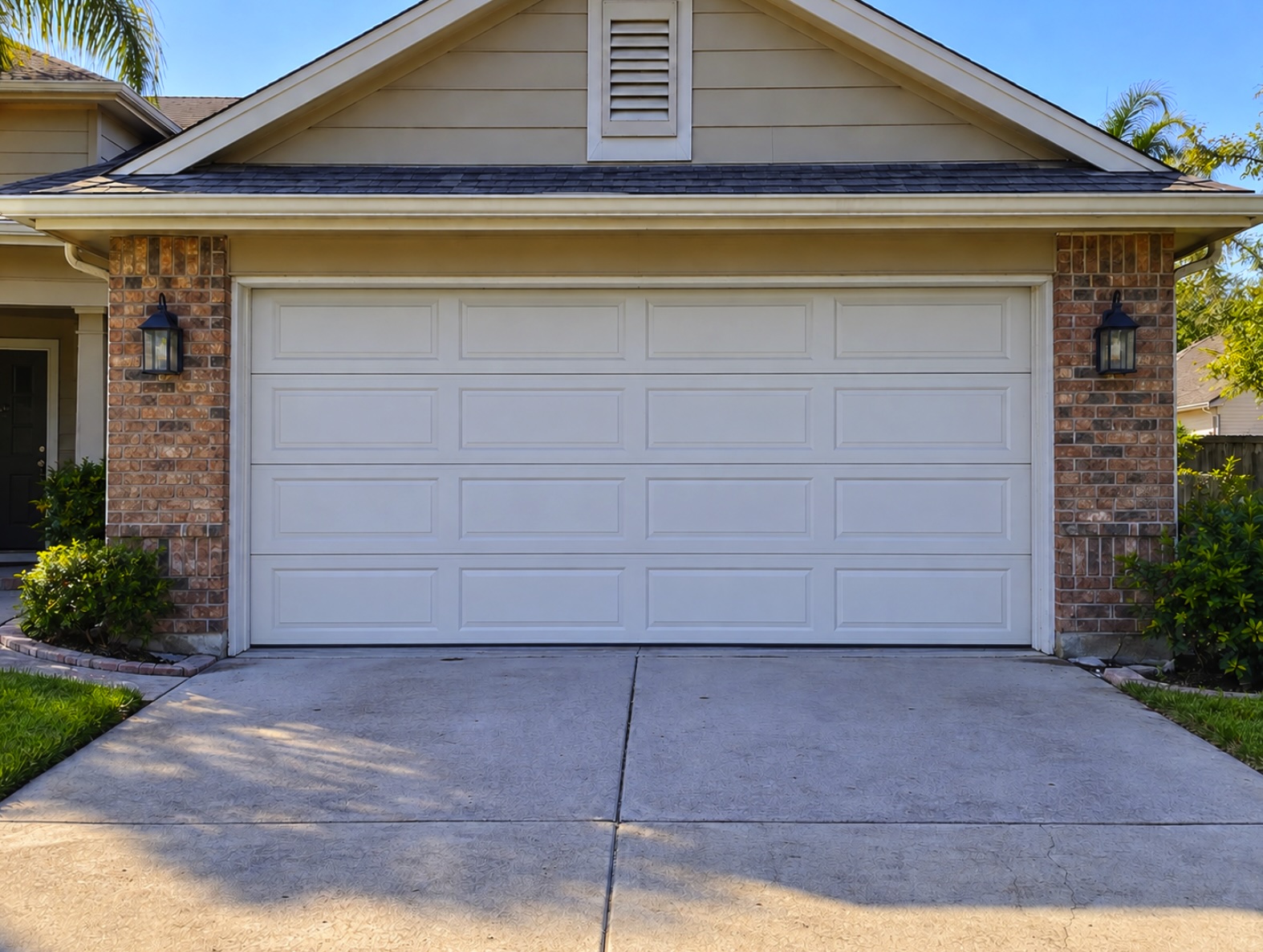 Garage door replacement in Houston, TX