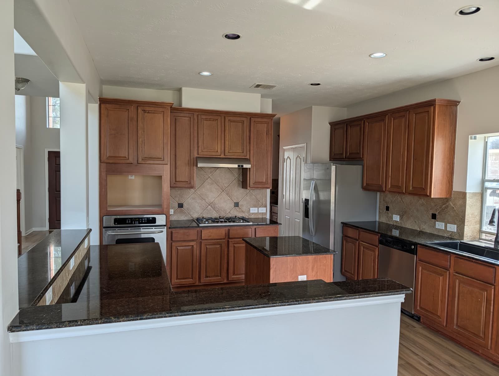 Kitchen island and appliances after the remodel